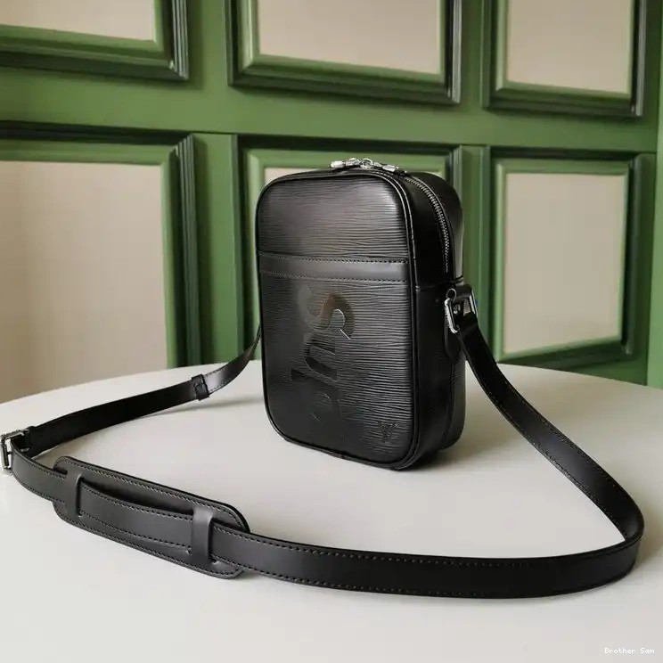 Brother Sam Yupoo Bags Loewe 20DJ570194 0406